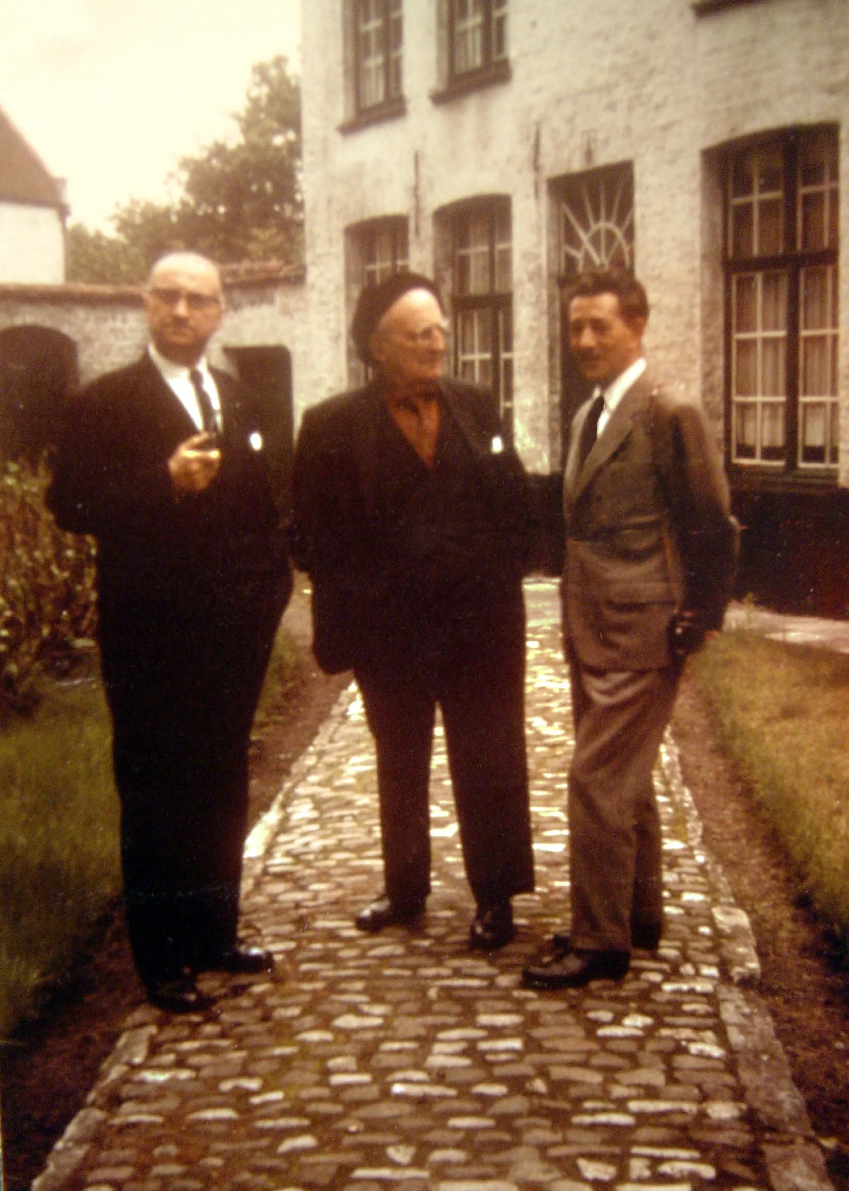 Julián Gorkin, Salvador de Madariaga y Ridruejo en Brujas, 1963.