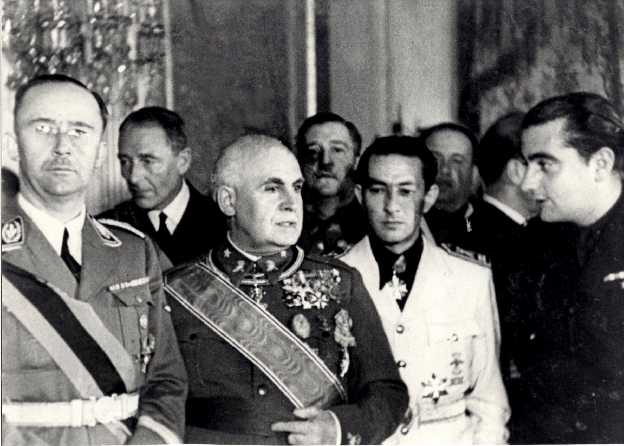 Visita a Berlín, 1940. Heinrich Himmler, el embajador Espinosa de los Monteros y Ridruejo.
